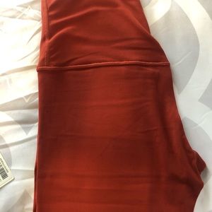 LuLu Lemon Align Crop Leggings 21” - size 8